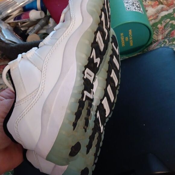 Nike Jordan Retro Low - Picture 5 of 6